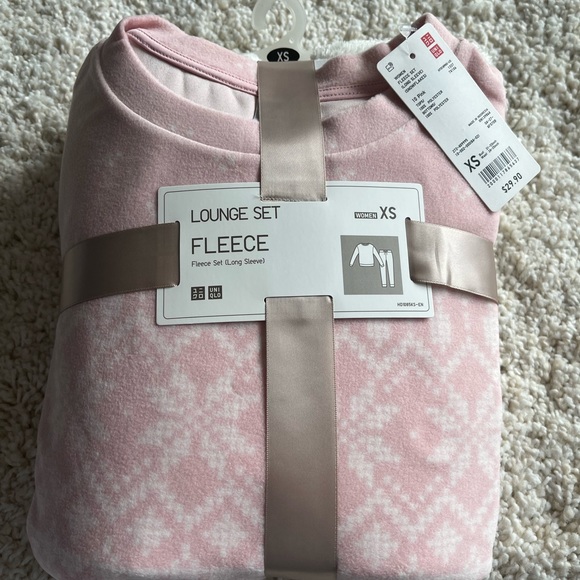 Uniqlo lounge set fleece, XS, baby pink and white - Picture 2 of 4
